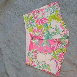 Lilly Pulitzer buttercup shorts